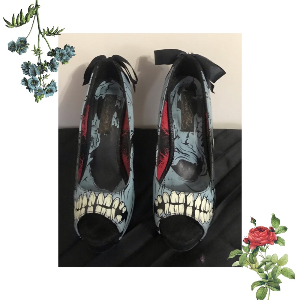 IRONFIST ZOMBIE HEELS - Size 6
